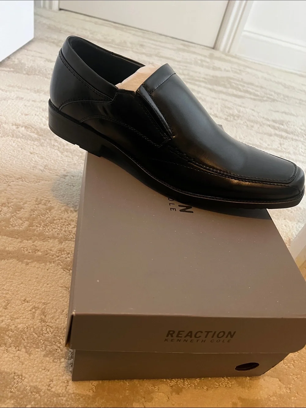 Kenneth Cole Reaction Men’s Black Leather Slip-On Loafers